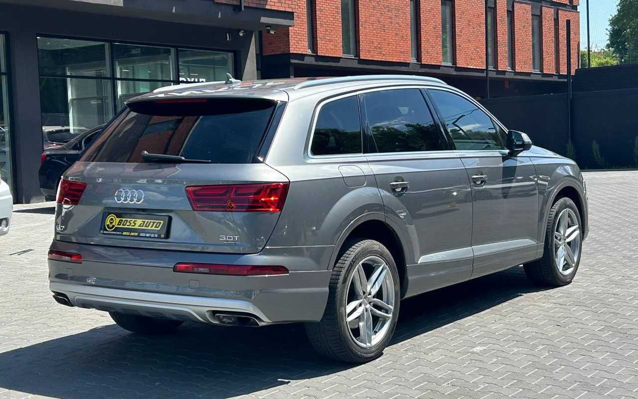 Audi Q7 2016 року