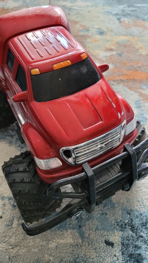 Zdalnie Sterowany Ford F650 Super Crewzer