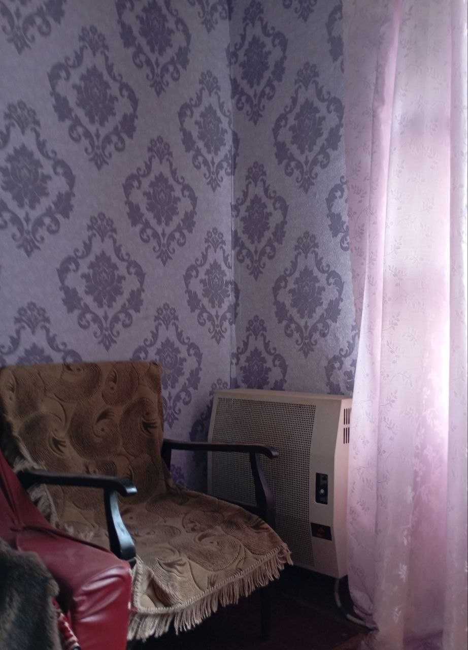 Продам будинок в Золочеві, доглянутий, р-н залізничного переїзду