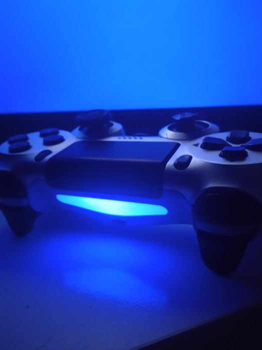 PS4 Slim Desbloqueada 500GB