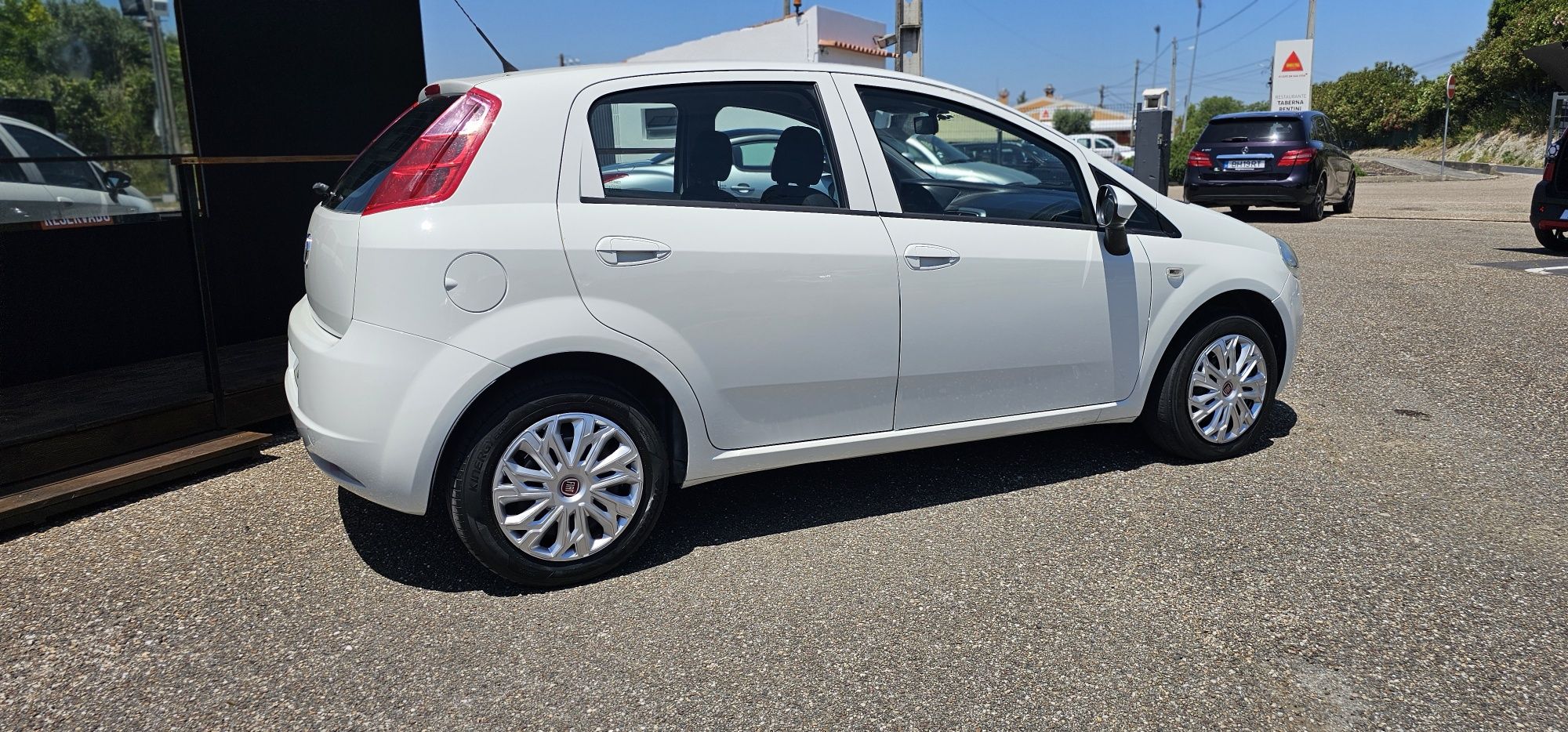Fiat Grande Punto 99€/Mês - 1.3 Gasóleo