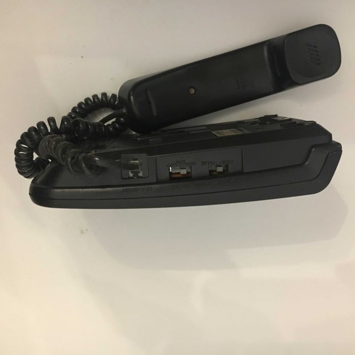 Кнопочный телефон Panasonic KX-TS5 RU-B в отличном состоянии!