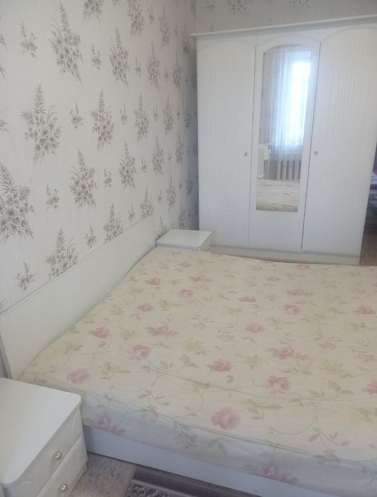 Оренда кімнати для дівчини Інститутська