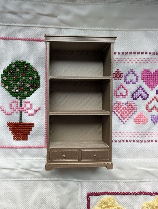 Dom dla lalek, biblioteczka, szafka.