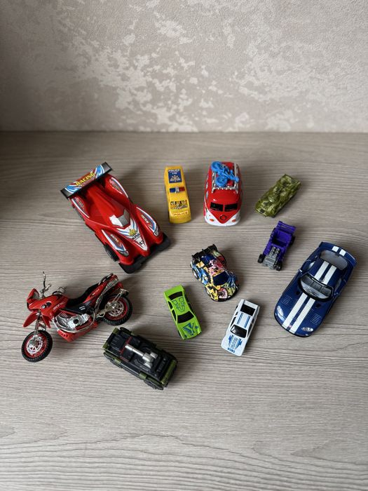 Машинки різні набір