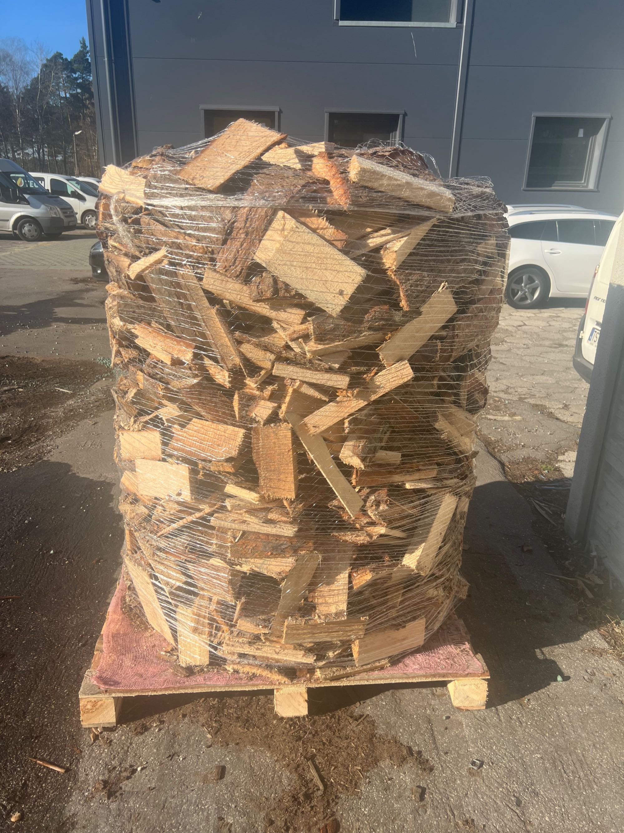 Drewno opałowe zrzyna tartaczna  pocięta  tanio 1,6 m3-270zł