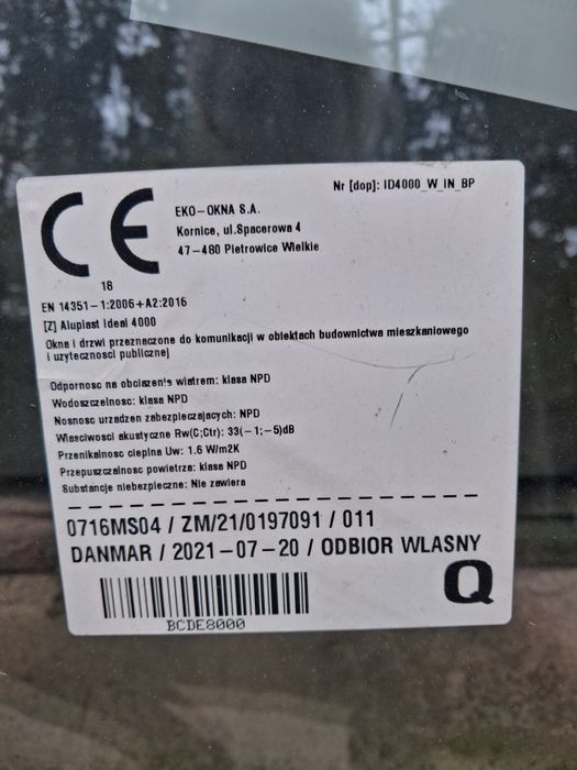 Okno Trójkątne nowe