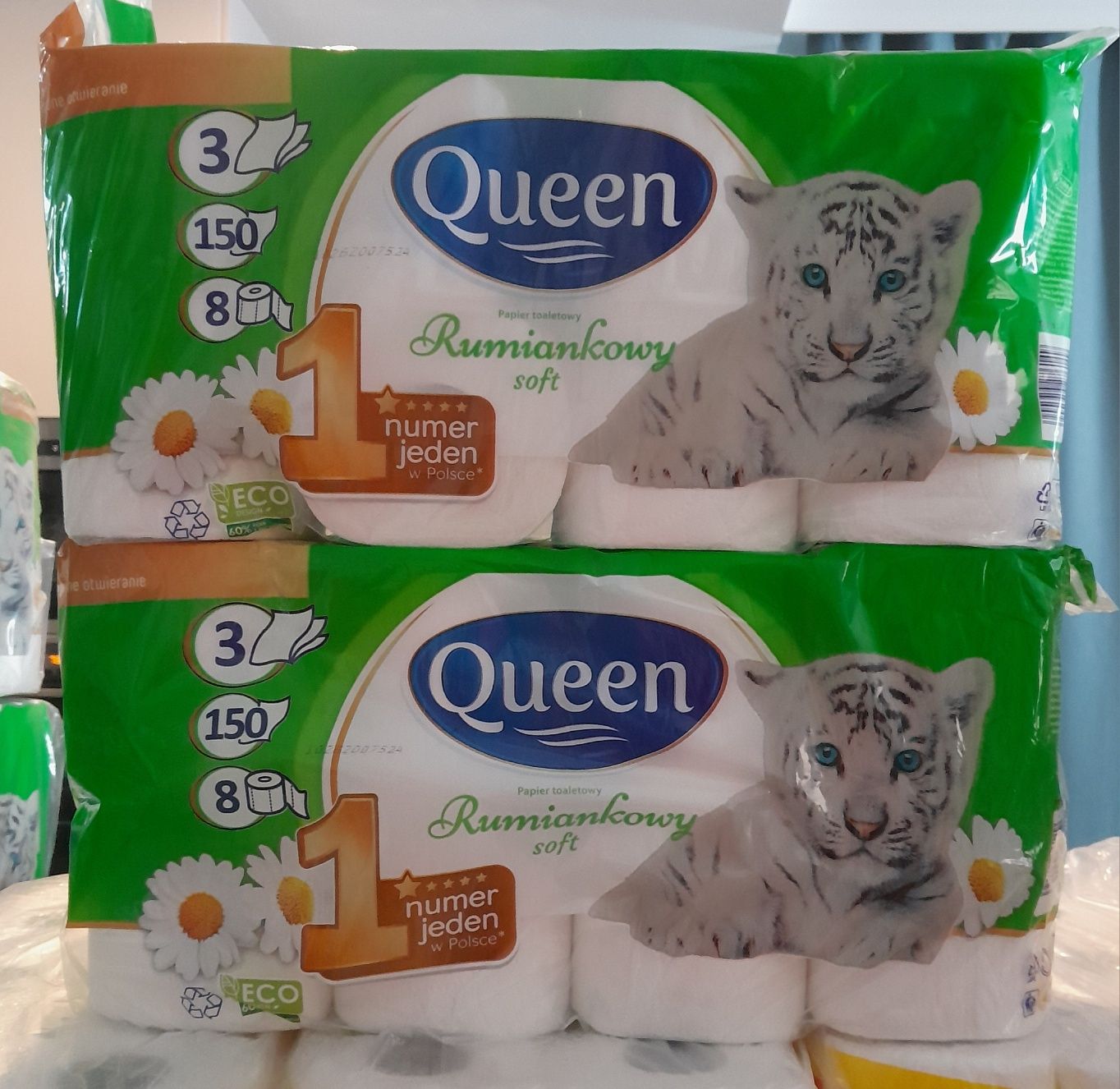 Papier toaletowy rumiankowy Queen 3 warstwowy 150 listkow  2x8 rolek