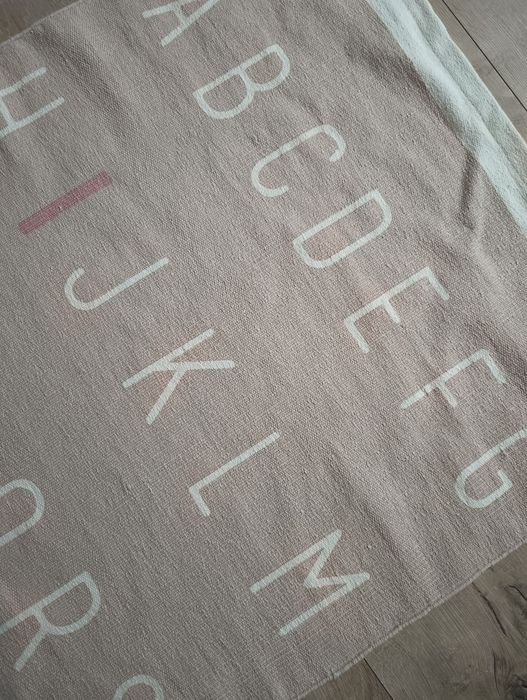 Dywan chodnik H&M alfabet