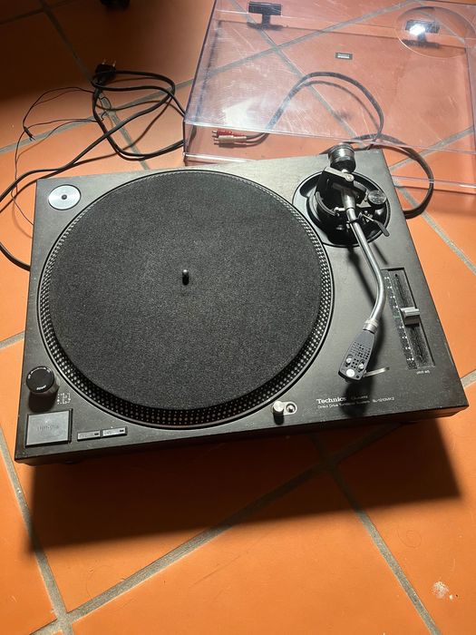 Technics SL1210 MK2 (Ilha da Madeira)