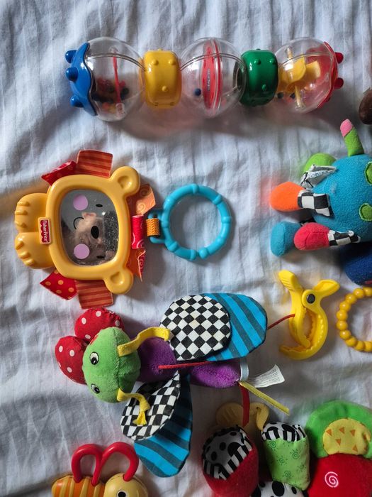 Zabawki dla maluszka 8 szt Lamaze Chicco Fisher Price 3-9 mcy