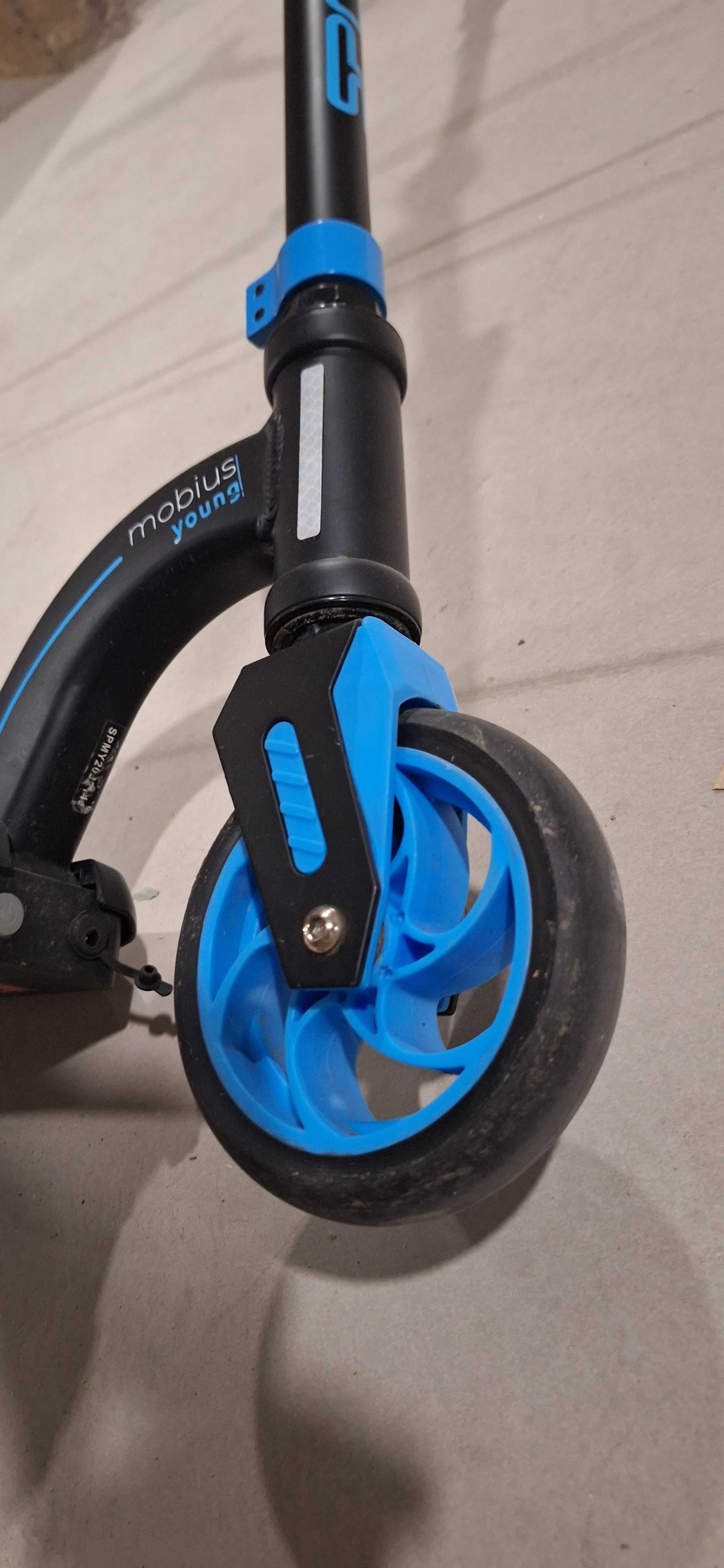 Hulajnoga z elektrycznym wspomaganiem Spokey Mobius Young