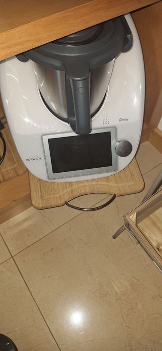 Bimby TM6 com Mandolina, livros de receitas e saco transporte