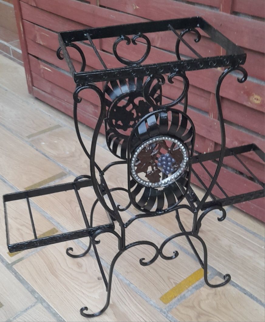 Kwietnik metaloplastyka