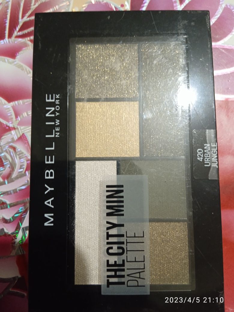 Тени Maybelline New York