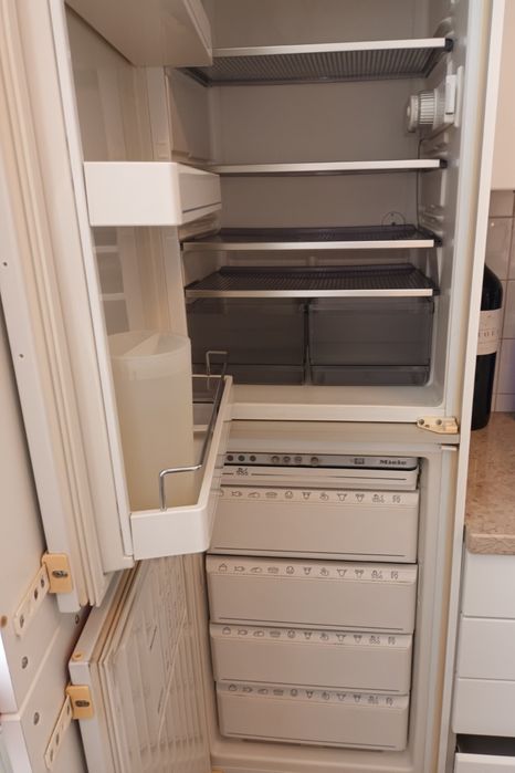 Frigorífico combinado Miele