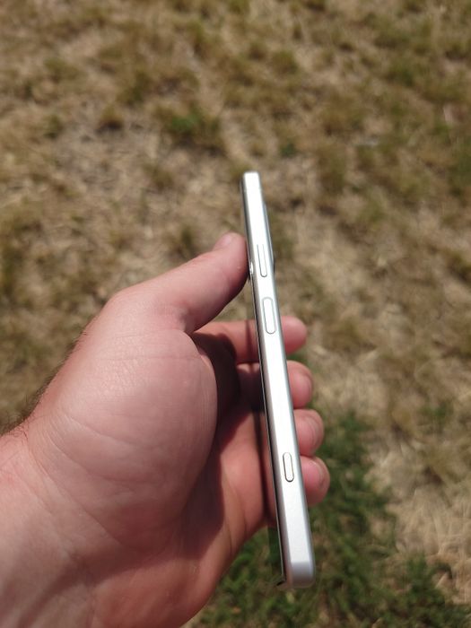 В продаже идеальный японский флагман Sony Xperia 5 iv 8/128гб