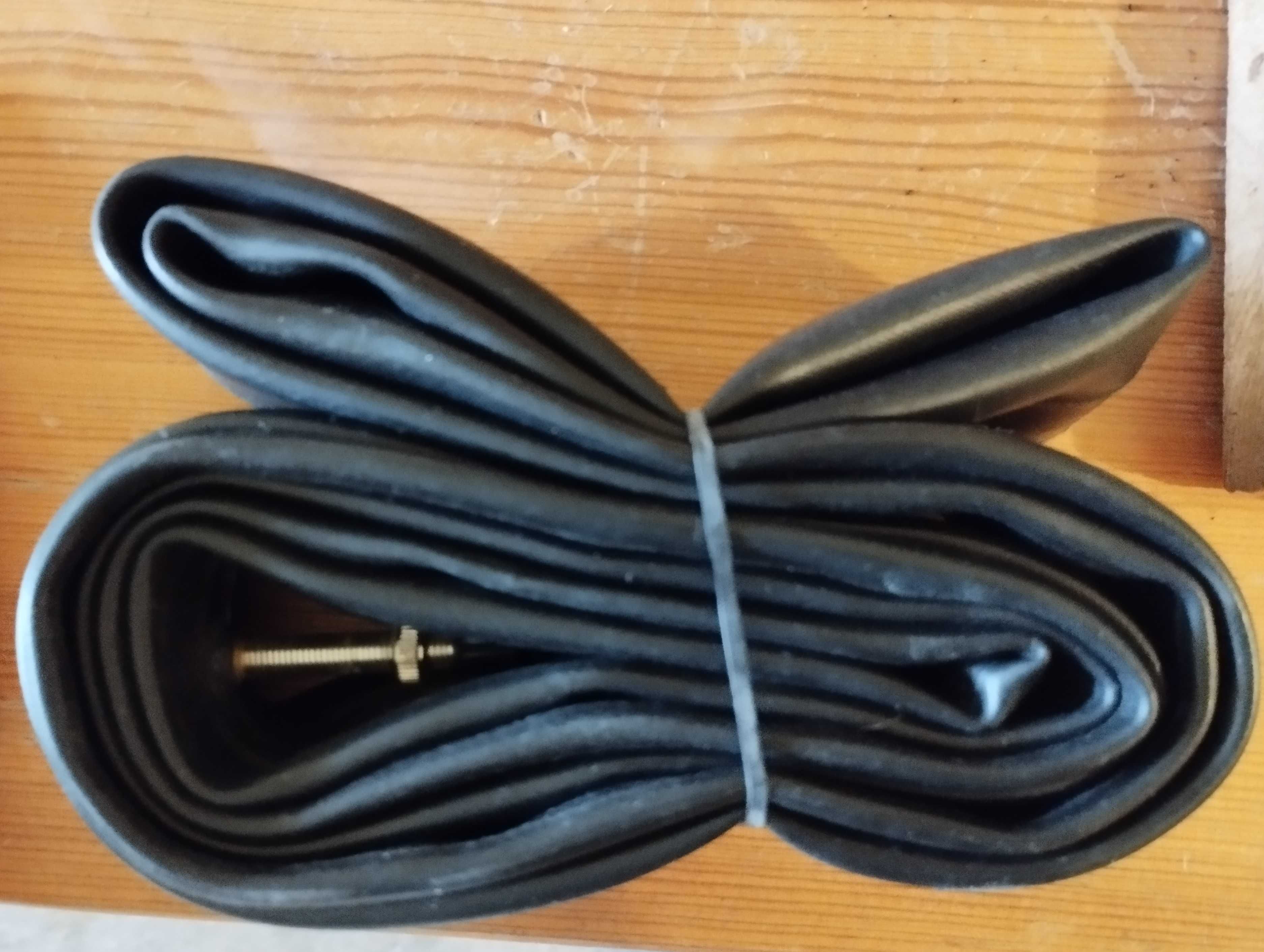 Opony rowerowe gravel WTB Riddler 700x45c + 2 dętki Schwalbe