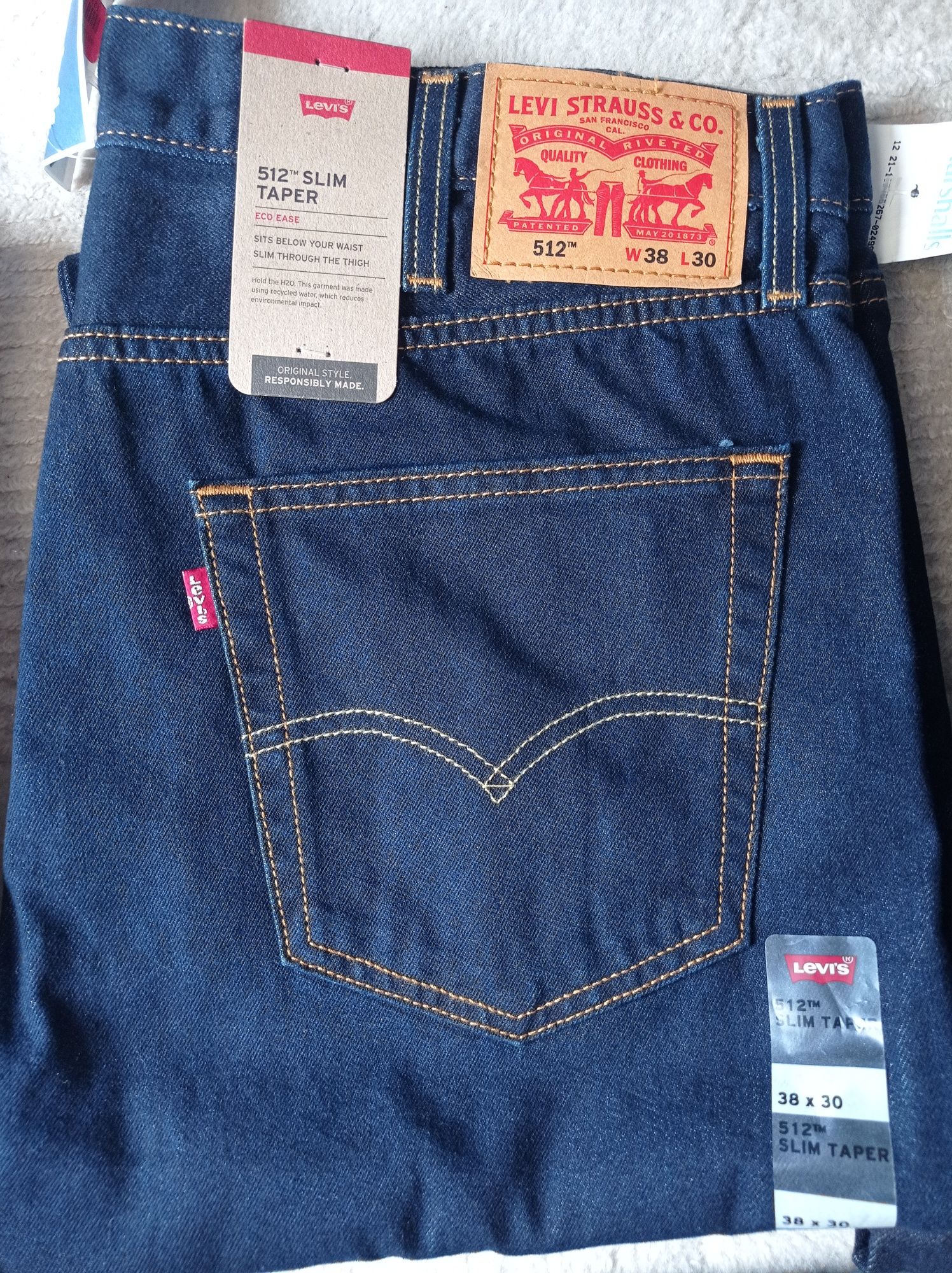 Orginalne i nowe spodnie jeansowe LEVI'S STRAUSS w świetnej cenie