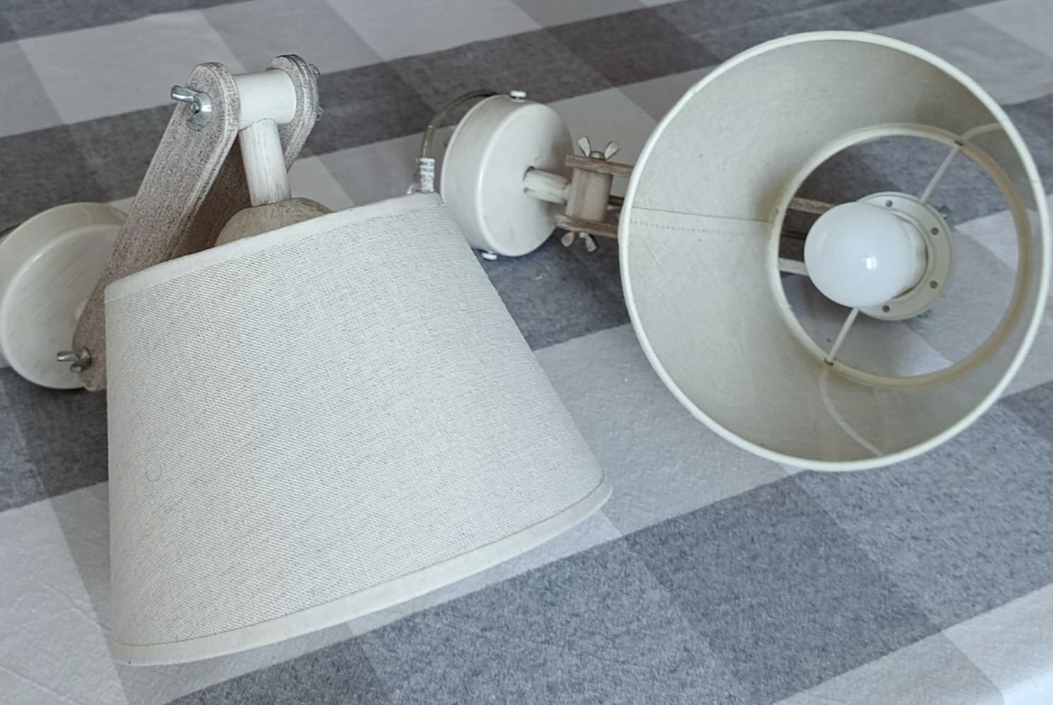 Komplet lampa i kinkiety