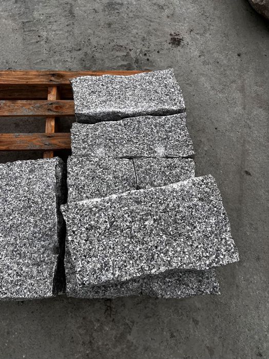 opornik granitowy łupany 10/20/40 kamień murowy granit szary producent