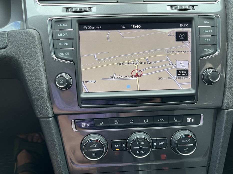 Volkswagen e-golf 2014 рік