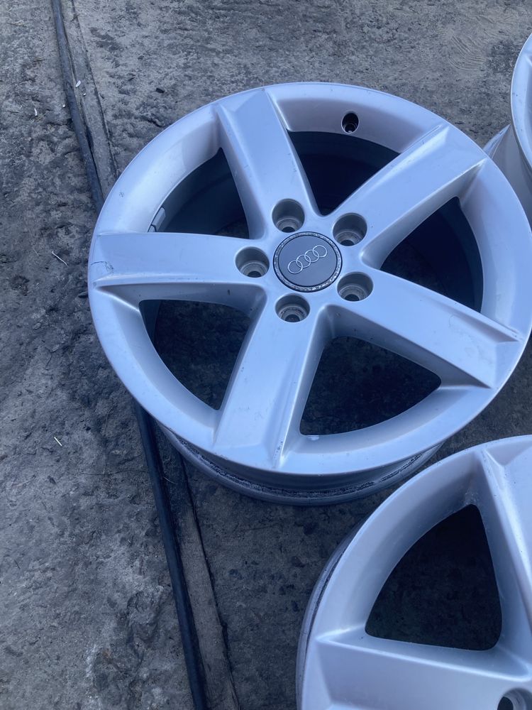 Диски Audi A4 B8 8K 16 8K0071496 комплект R16 et 46 5*112
