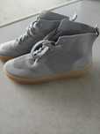 Buty sportowe siwe nowe