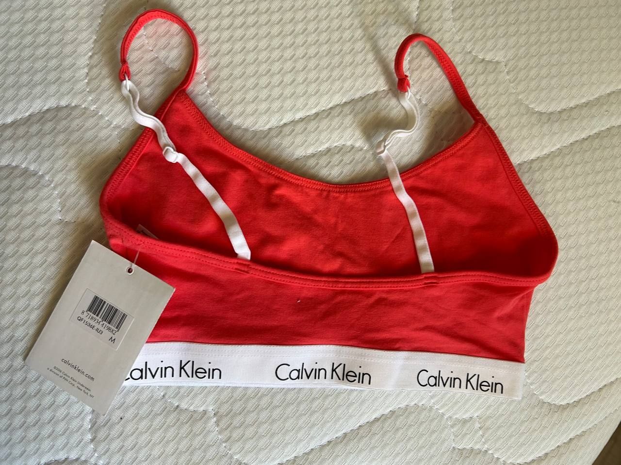 Новий Топ Calvin Klein