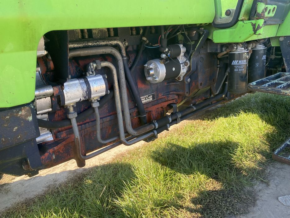 Traktor DEUTZ-FAHR DX85 . Sprowadzony .
