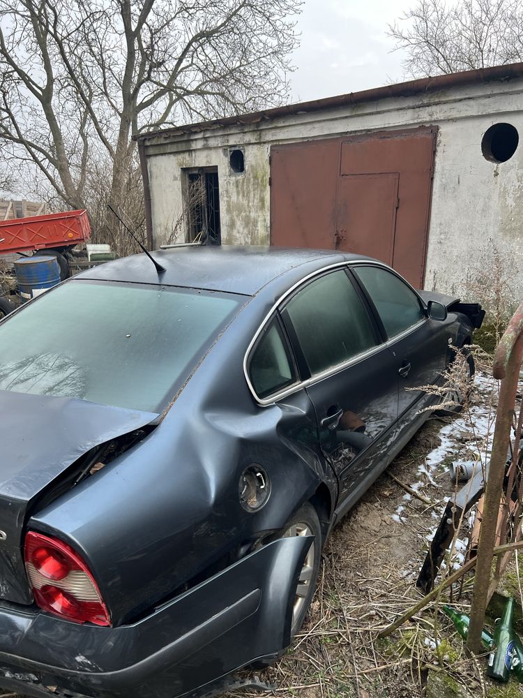 VW Passat B5 1.9 tdi na części klima pompa