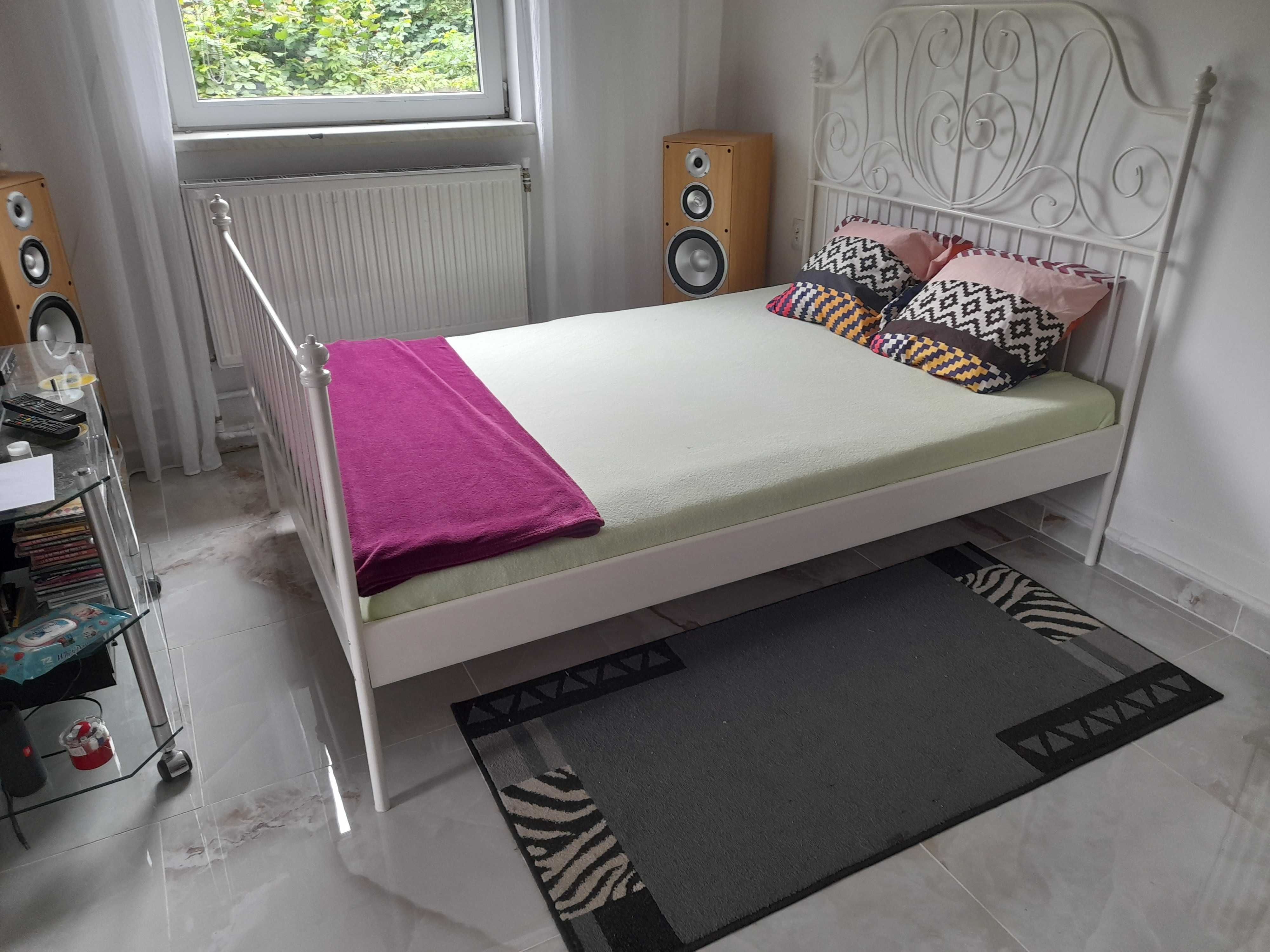 Łóżko  metalowe z materacem 140x200cm Ikea Lervik