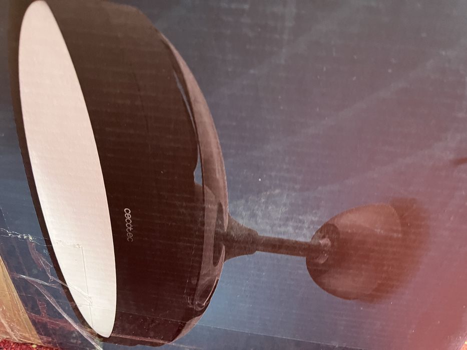 Duza lampa wiszaca led