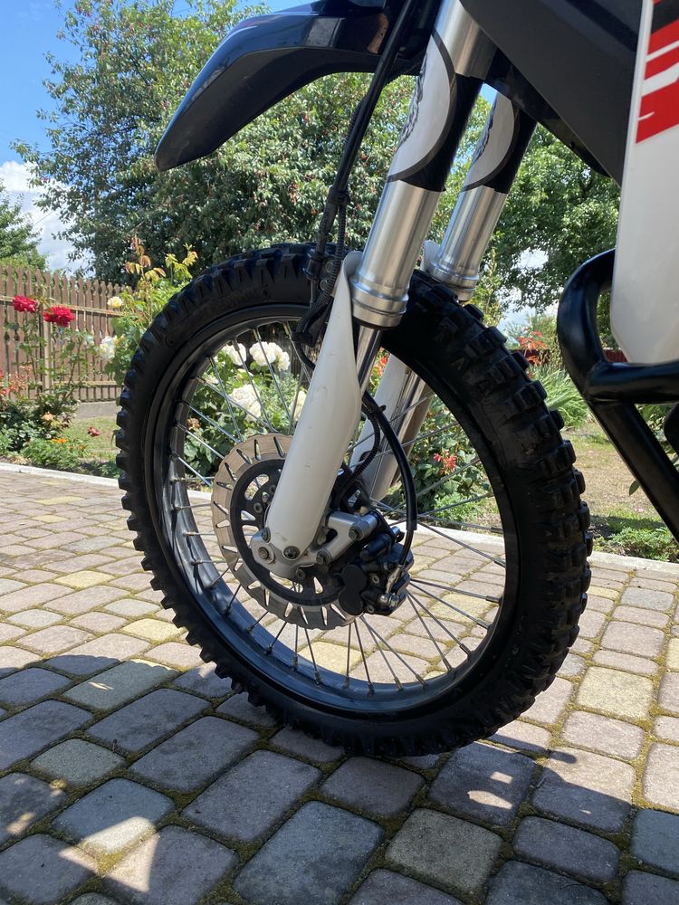 Продам Loncin rally 250.