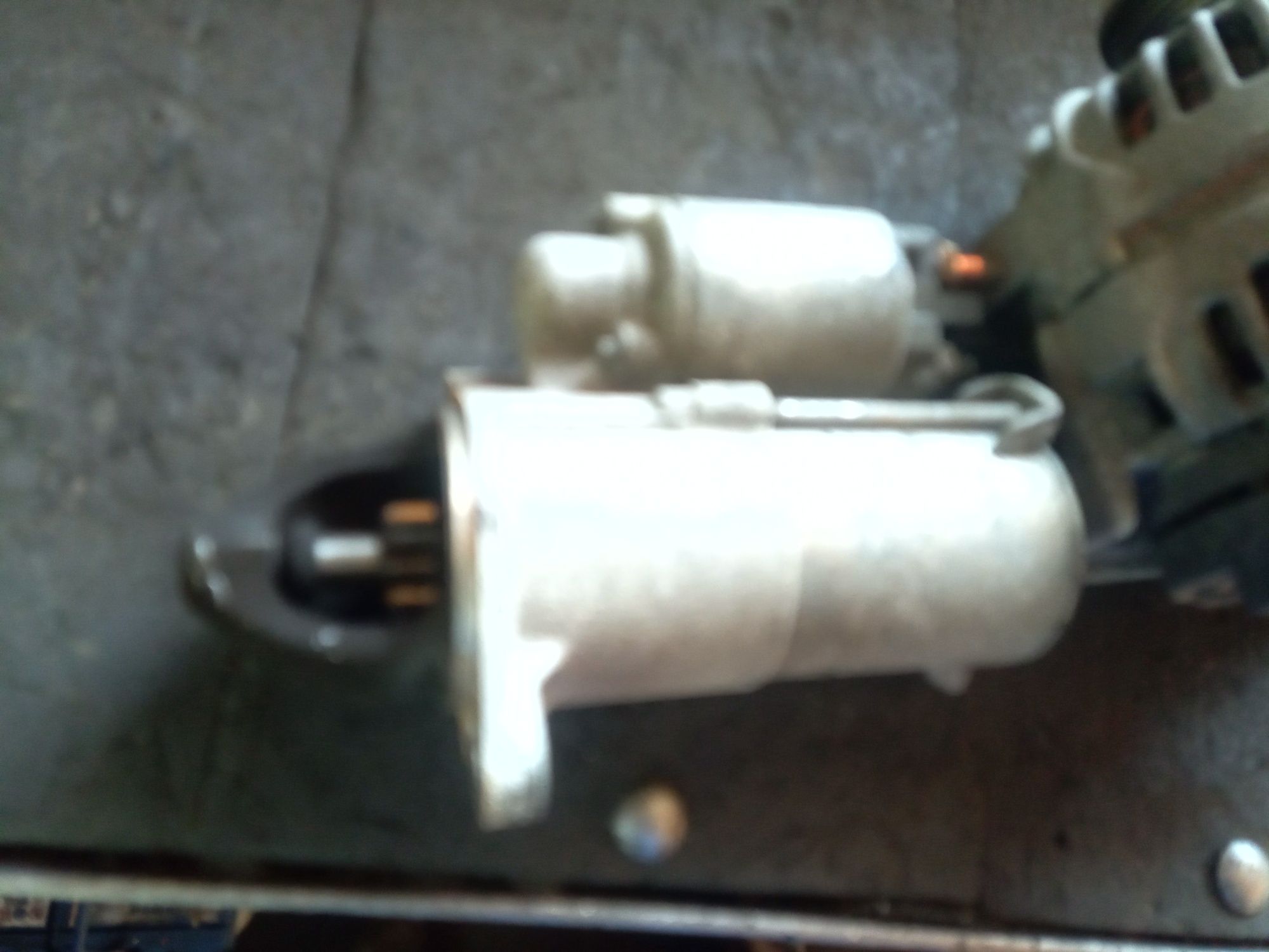 Opel Corsa d rozrusznik alternator 1.6