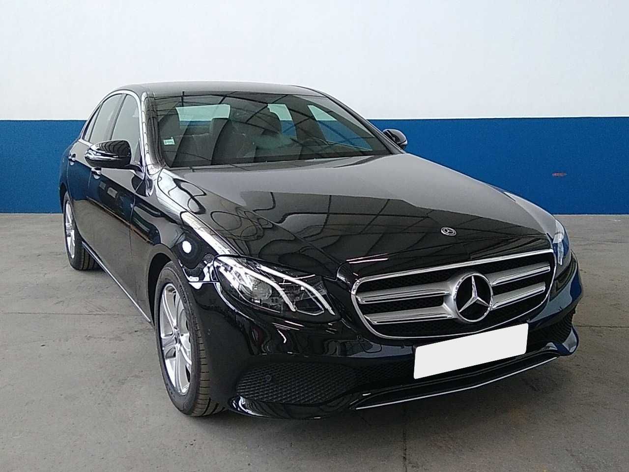 Mercedes-Benz Classe E 200d ***Oportunidade*** Carro em Stand