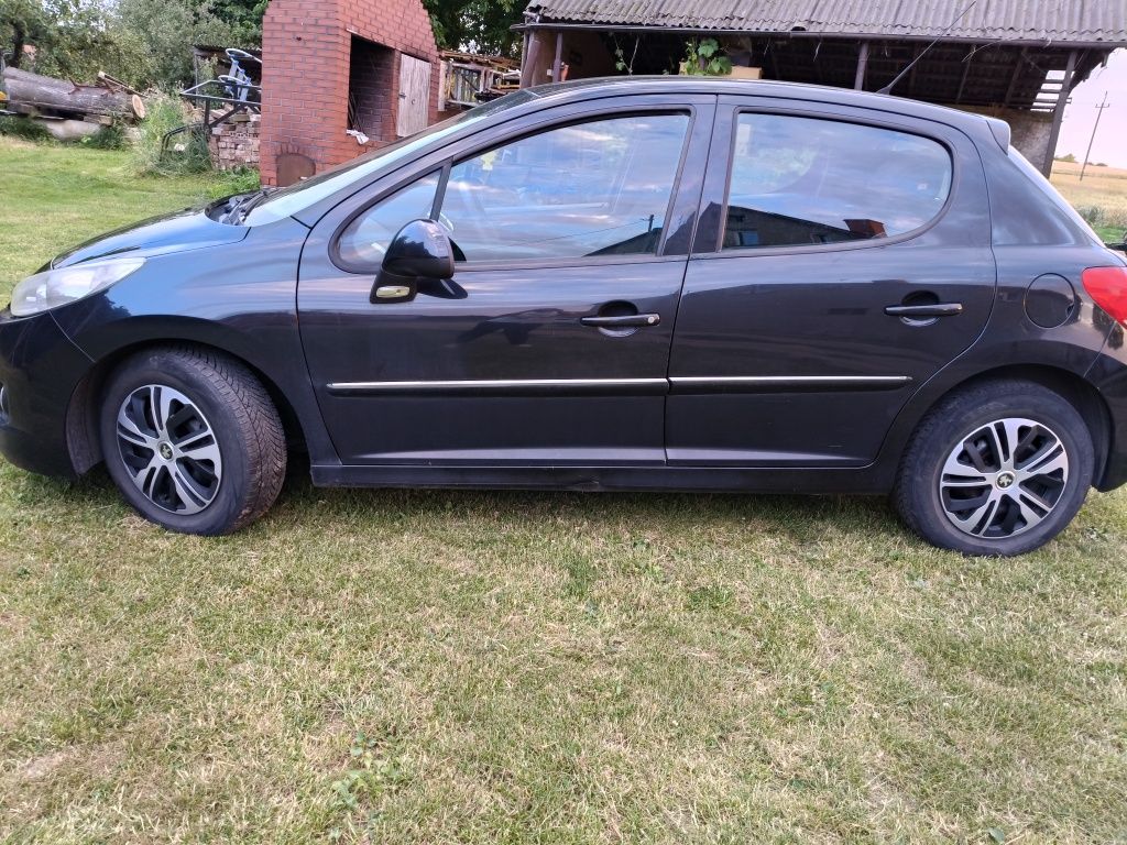 Peugeot 207 1.6 hdi