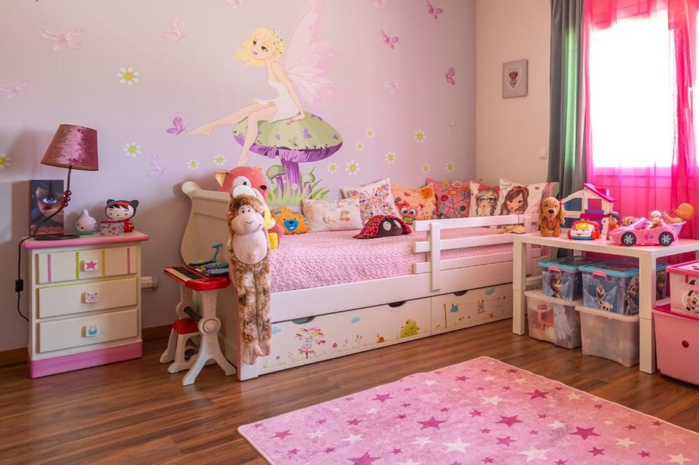 Quarto de crianca da oficina rustica