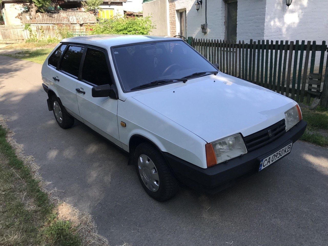 Продам ваз 21093