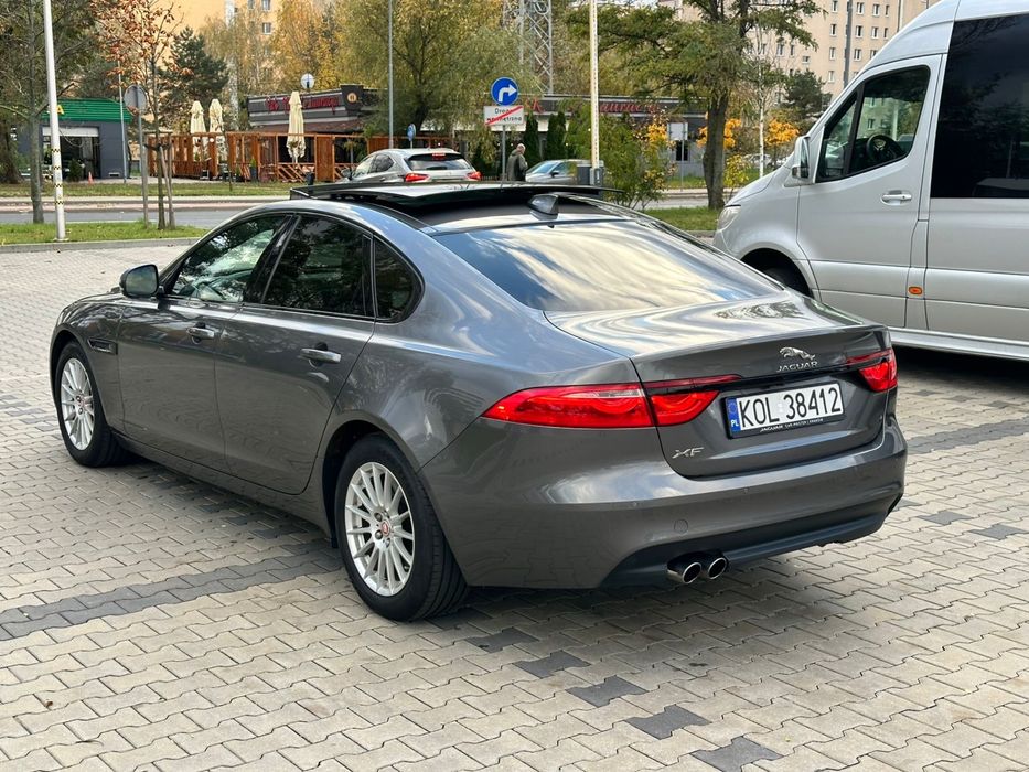 Jaguar XF R-Sport 2.0diesel 2017r automat mozliwa zamiana Bezwypadowy