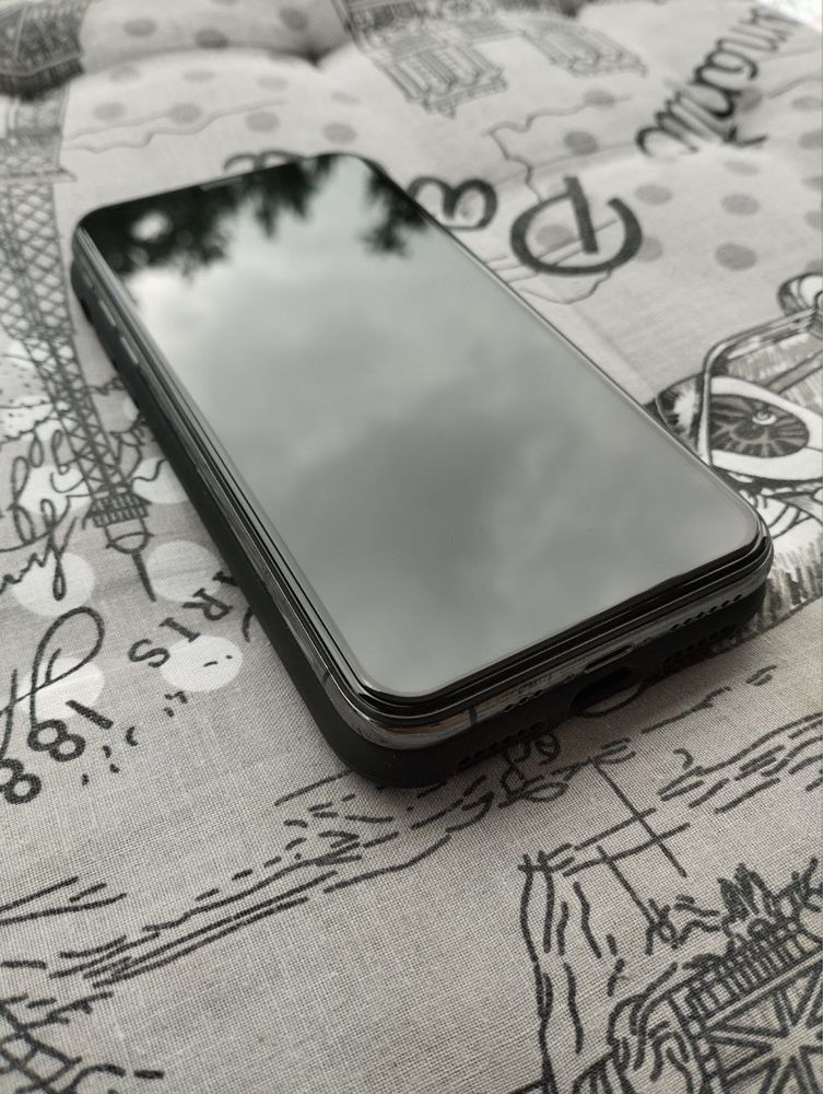 іPhone XS б/у стан 9/10