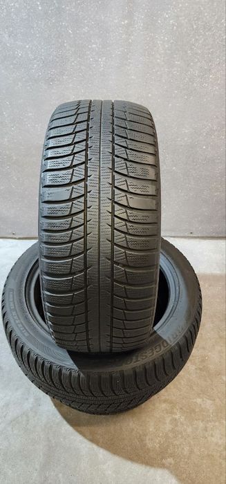 225.50.17 Bridgestone Blizzak LM001 2шт
