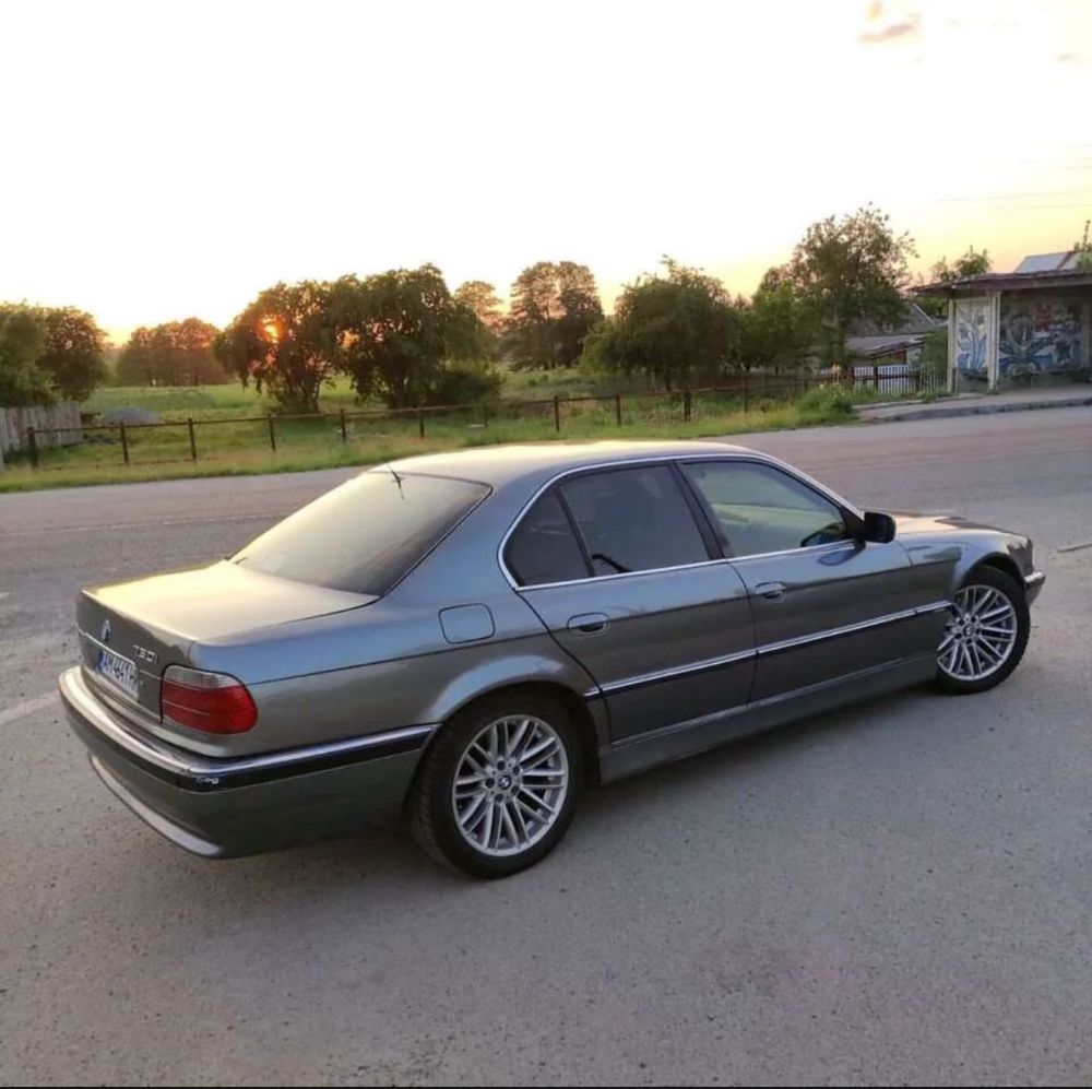 BMW E38 730i обмен