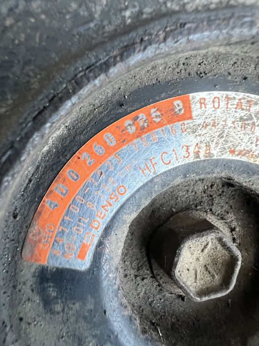 Компрессор кондиционера 3.7 Ауди а8 год 1999 audi a8 d2