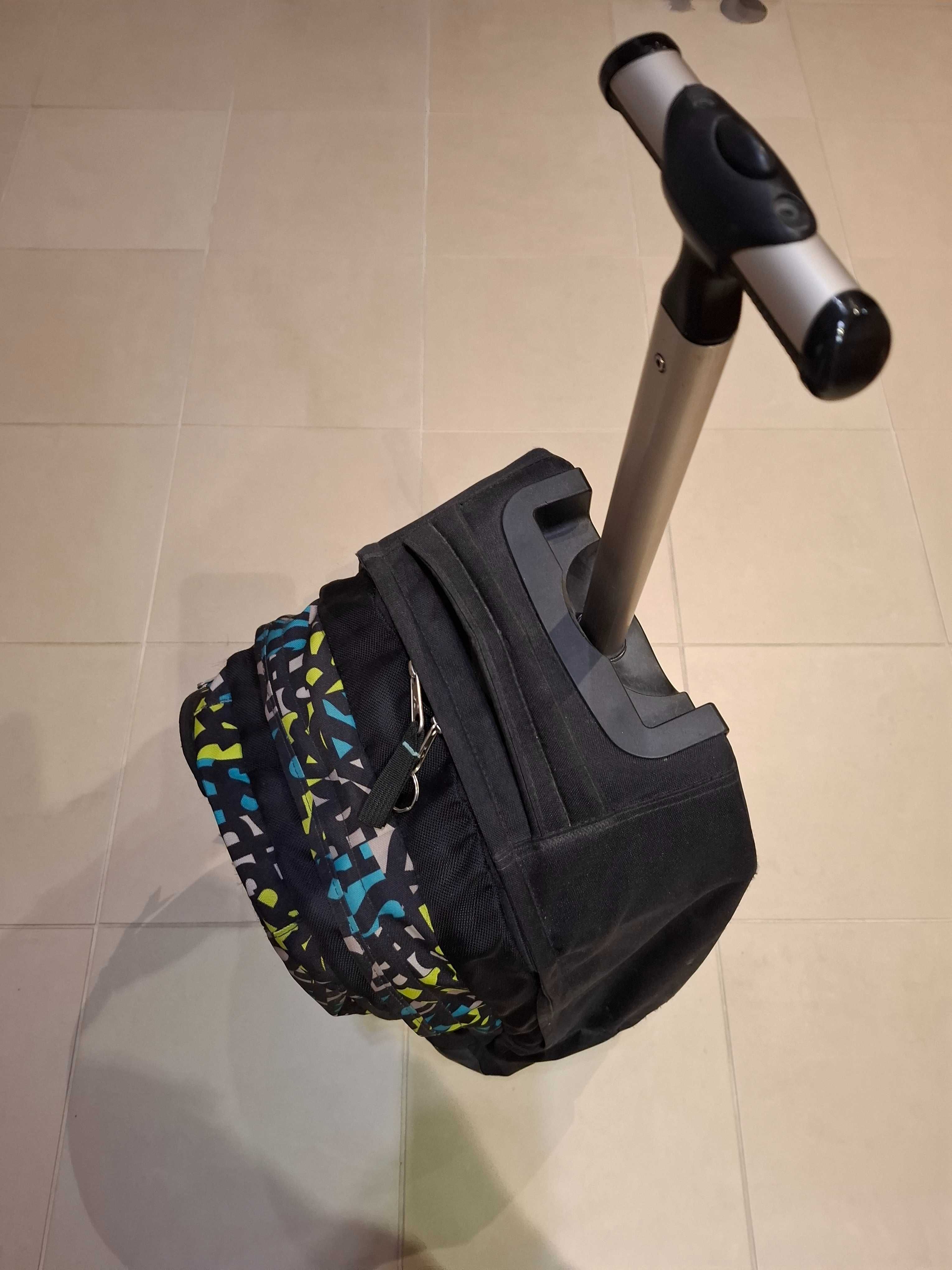 Plecak na kółkach Jansport Czarny