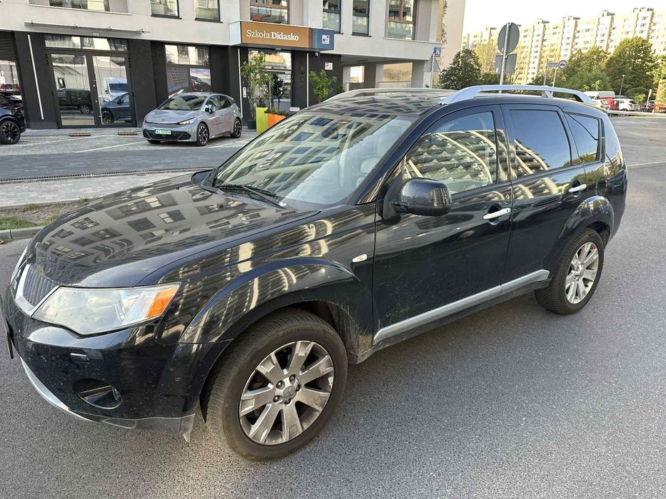 Mitsubishi Outlander 2.0 DID 4X4 / salon Polska