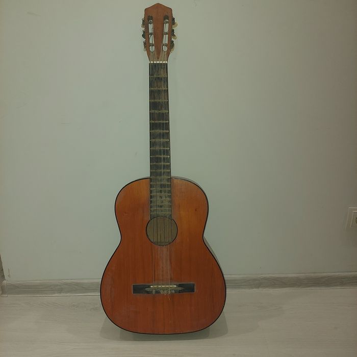 Гітара з гарним звуком