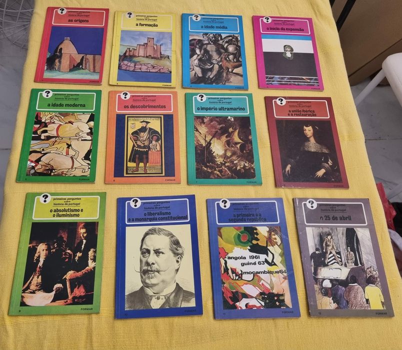 Livros Antigos de uma Coleção