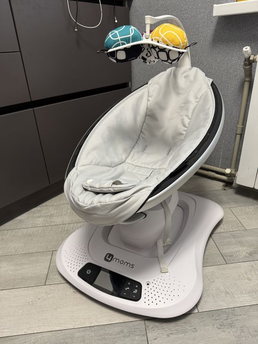 Крісло-гойдалка 4moms mamaroo classic grey