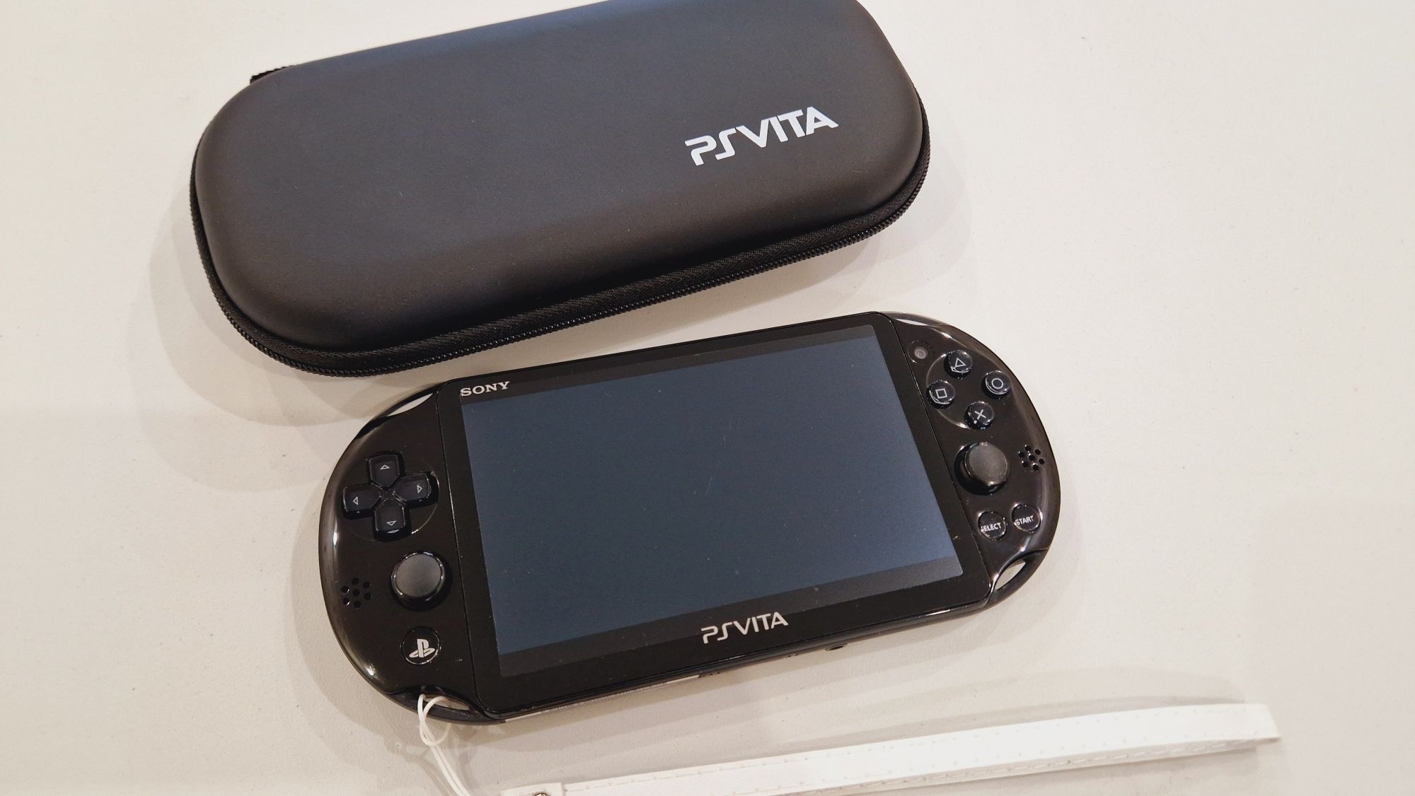 Sony Ps Vita Slim 64гиг 66игр + чехол!